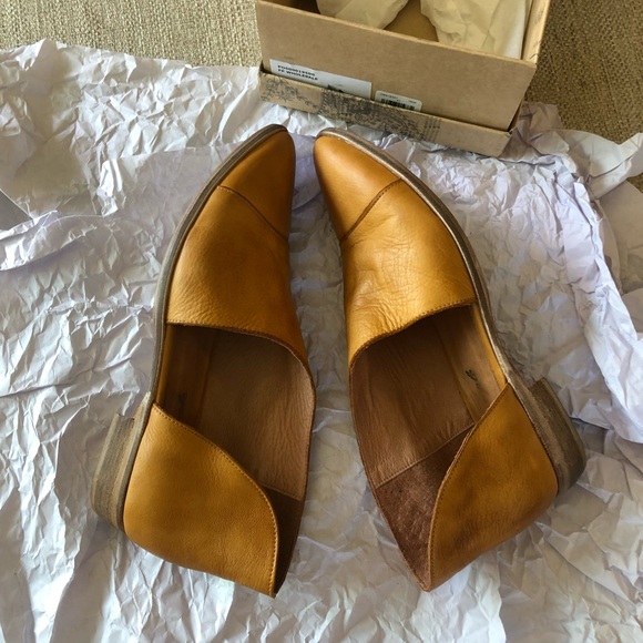 COPY - Like new Free People leather Royale Flats canary - Picture 2 of 8